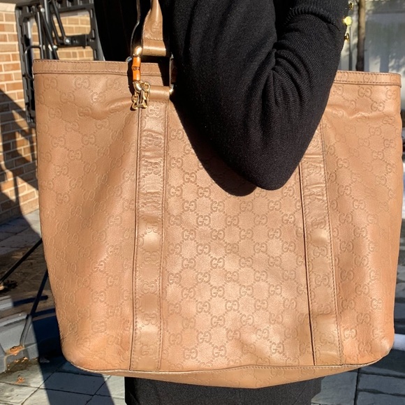 Gucci Handbags - 🛑🛑🛑 SOLD 🛑🛑🛑.    Gucci shoulder bag